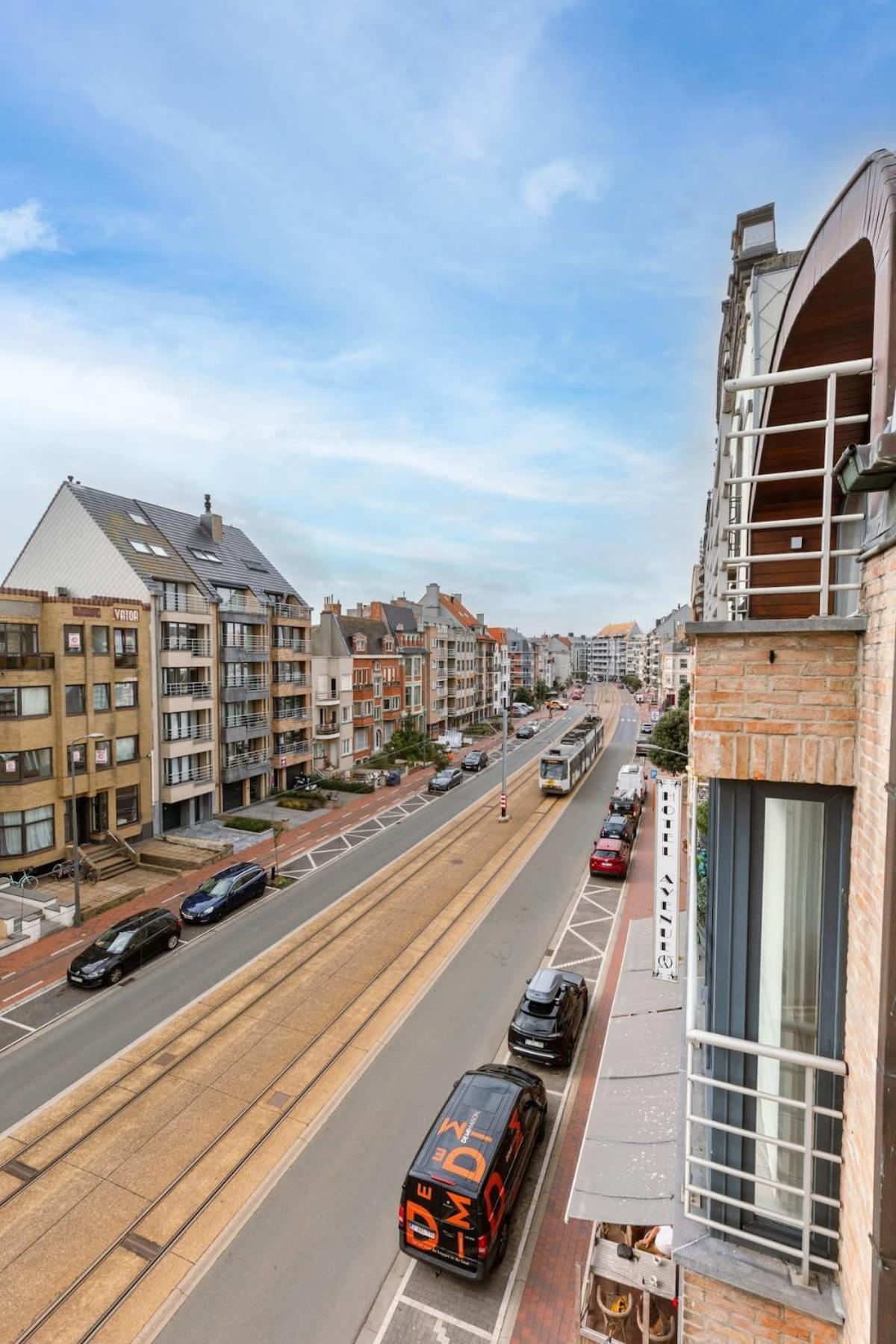 Huswell - Brand New Near The * Blankenberge